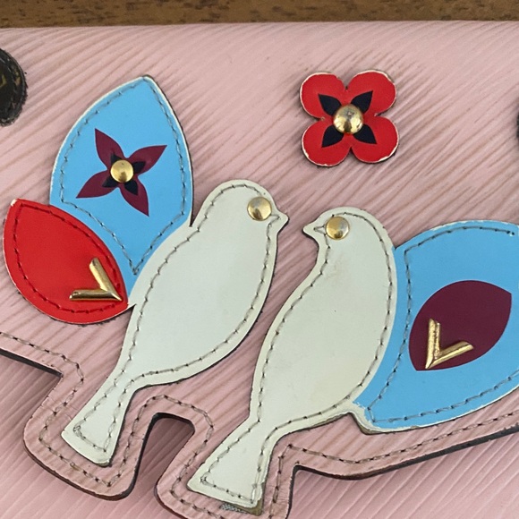 Limited Edition Louis Vuitton Sarah Epi Leather Wallet W/Birds Appliqués w/COA - Picture 5 of 15